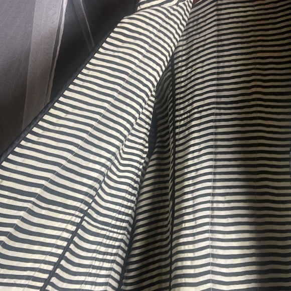 Contemporary Black & White Jacket Size large - Picture 5 of 9